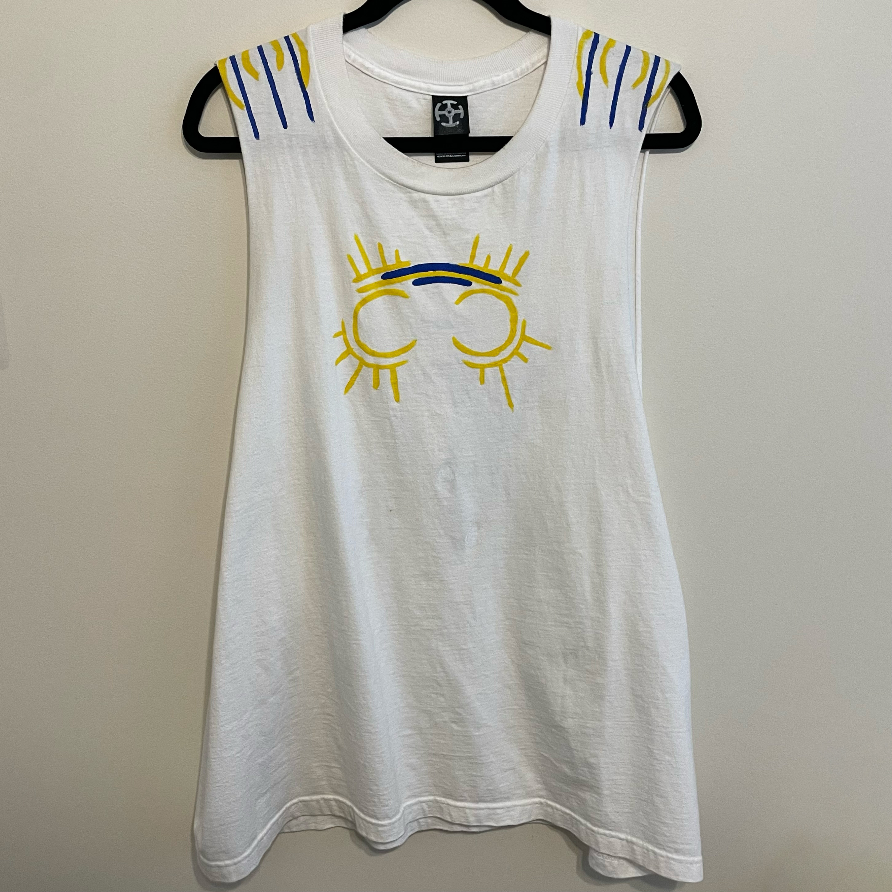 Sunlight Sleeveless Tee